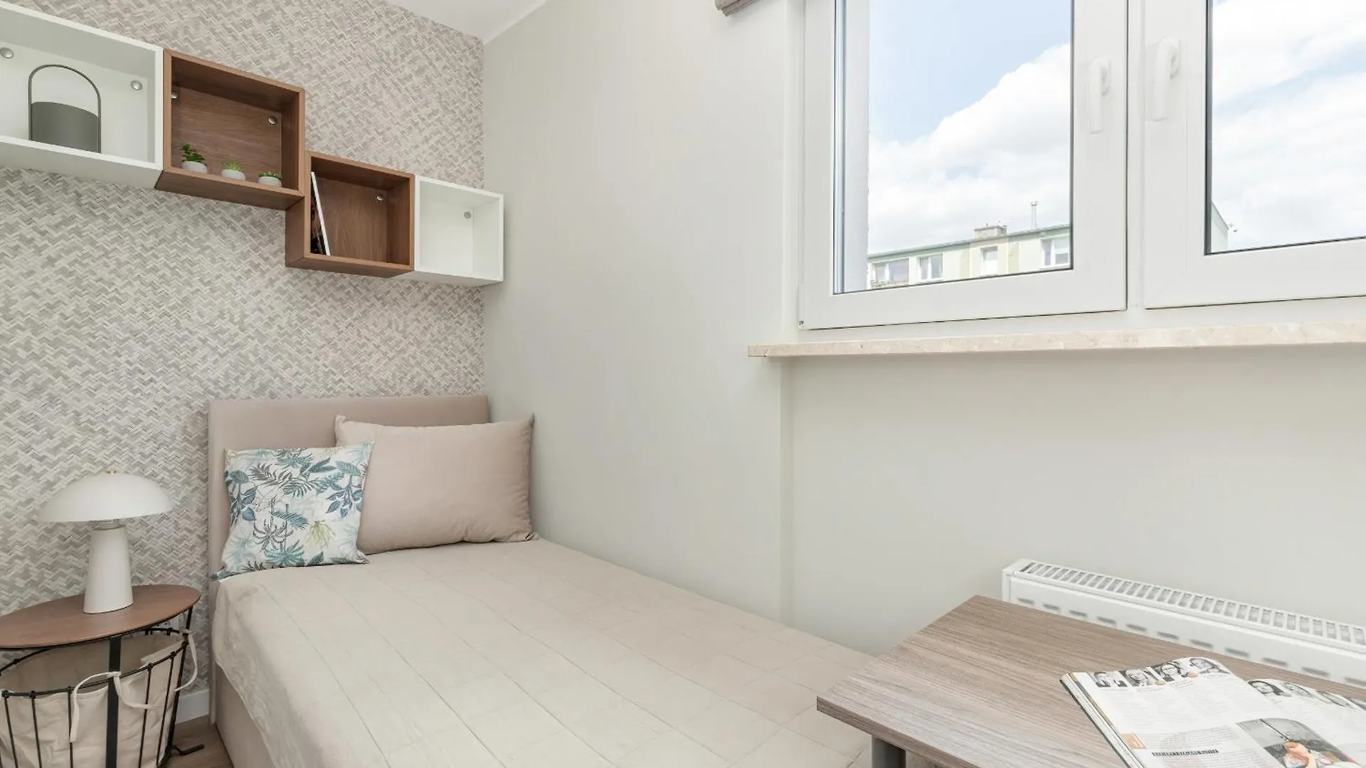 Kaszmirowy Apartament Z 3 Sypialniami Blisko Plazy W Gdansku By Noclegi Renters 0*,  Polsko