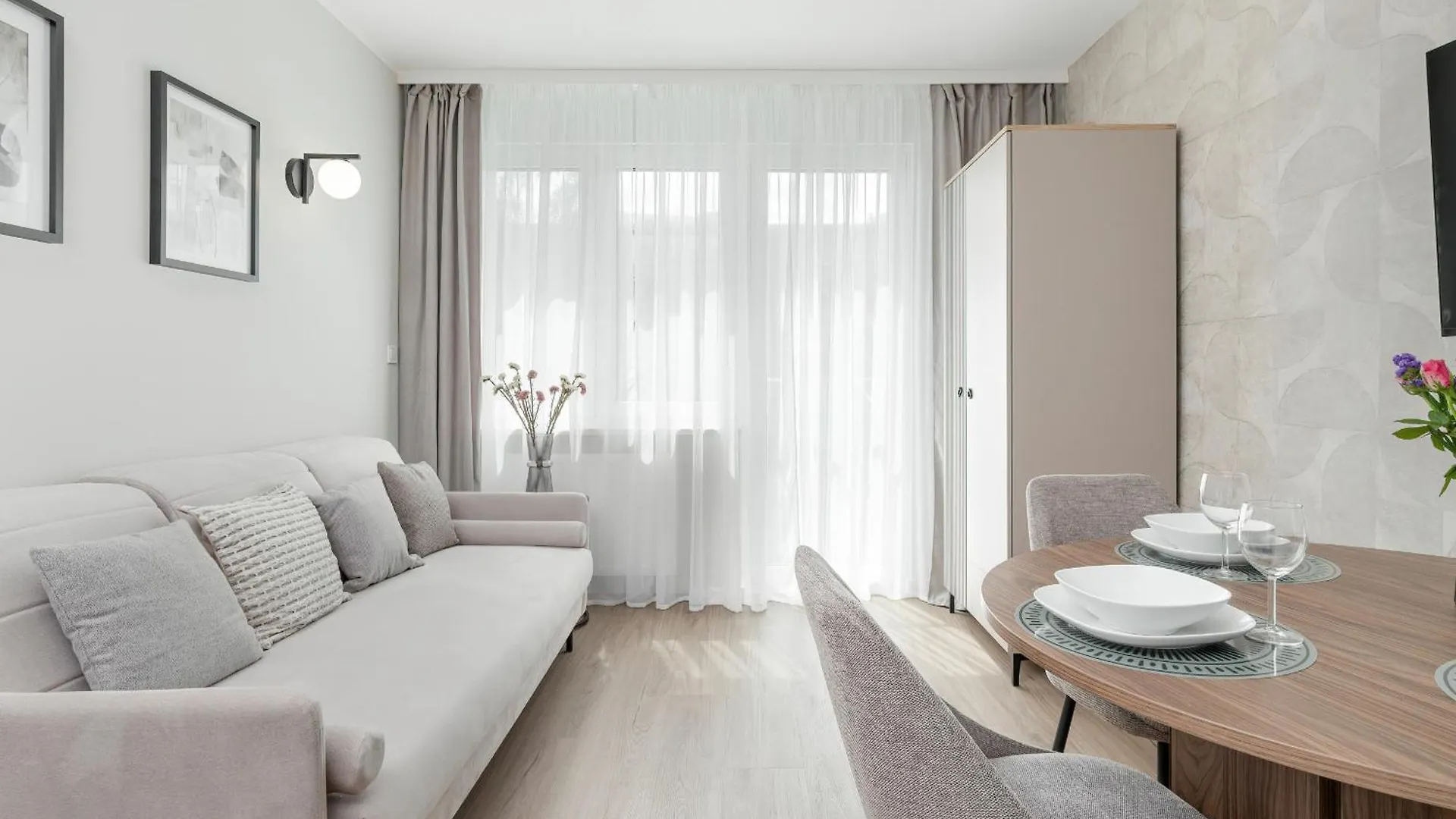Kaszmirowy Apartament Z 3 Sypialniami Blisko Plazy W Gdansku By Noclegi Renters