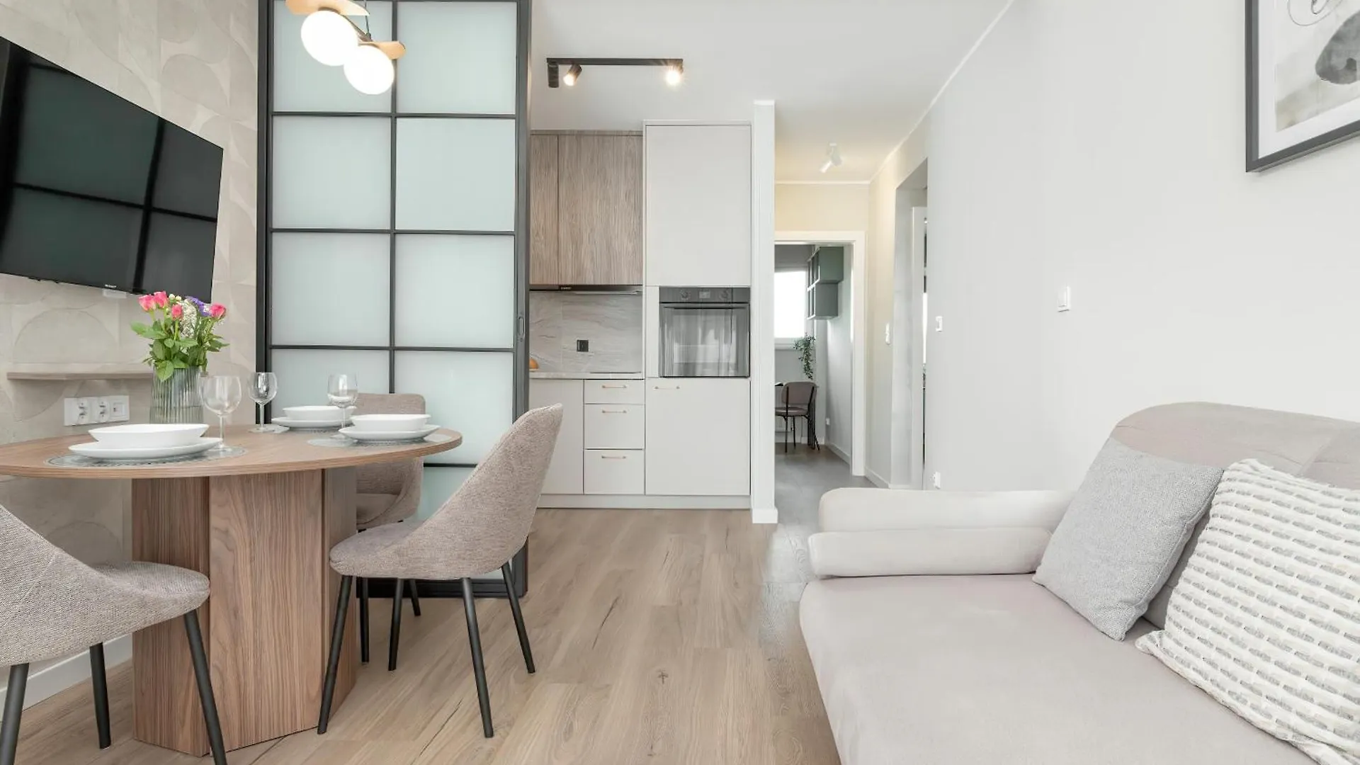 Kontakt z Kaszmirowy Apartament Z 3 Sypialniami Blisko Plazy W Gdansku By Noclegi Renters